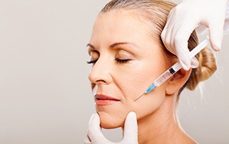 Patient receiving Botox in Lincoln